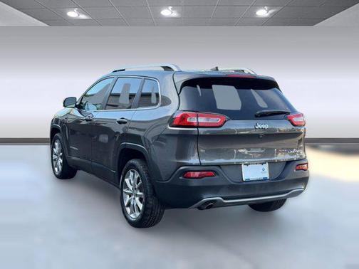 Brilliant Black Crystal Pearlcoat 2014 Jeep Cherokee Limited
