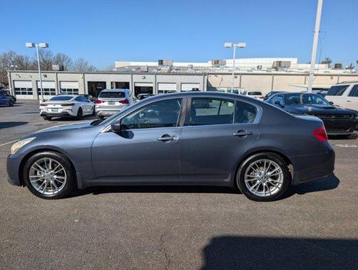 2011 INFINITI G37 Journey