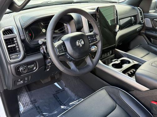 Bright White Clearcoat 2026 RAM 1500 Laramie