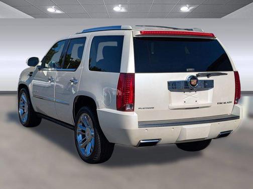2013 Cadillac Escalade Platinum Edition