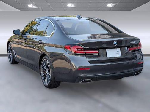 2021 BMW 530 530i