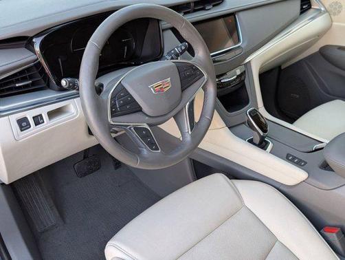 2018 Cadillac XT5 Premium Luxury