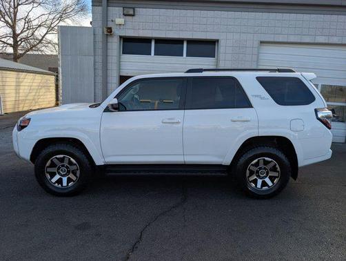 2024 Toyota 4Runner TRD Off Road