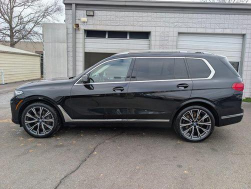 2021 BMW X7 xDrive40i