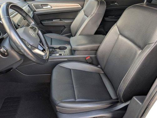 2020 Volkswagen Atlas Cross Sport 2.0T SE