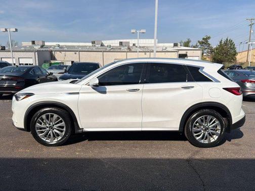 2023 INFINITI QX50 LUXE