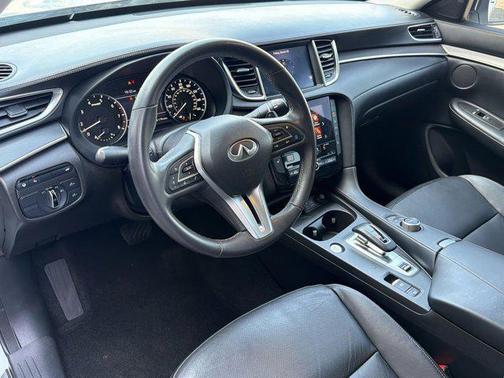 2023 INFINITI QX50 LUXE