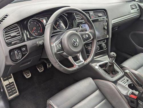 2018 Volkswagen Golf GTI 2.0T S 4-Door