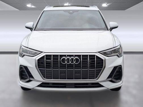 2024 Audi Q3 Premium 45 TFSI S line quattro Tiptronic