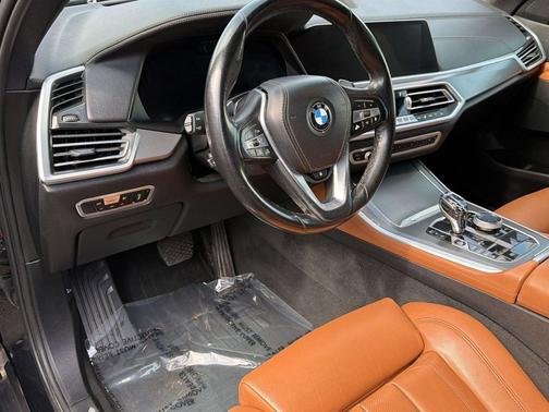 Black Sapphire Metallic 2022 BMW X5 xDrive40i