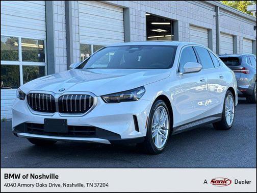 White 2025 BMW 540 xDrive