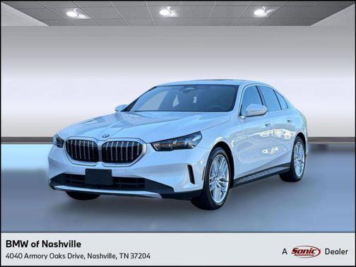 White 2025 BMW 540 xDrive