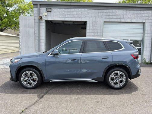 Gray 2025 BMW X1 xDrive28i