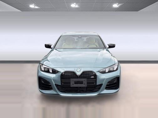 Cape York Green Metallic 2025 BMW M440 i xDrive