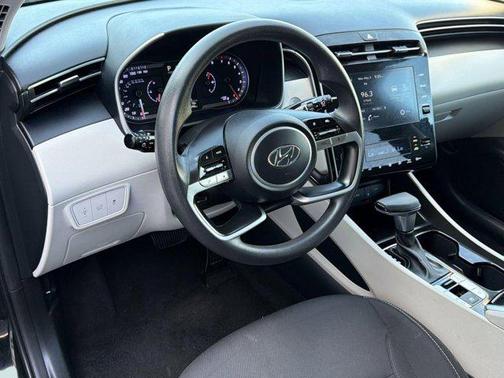 Black Pearl 2024 Hyundai TUCSON SEL
