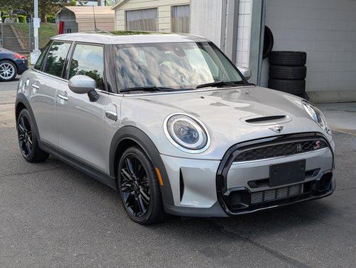 2024 MINI Hardtop Cooper S