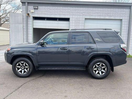 Midnight Black Metallic 2024 Toyota 4Runner TRD Off Road