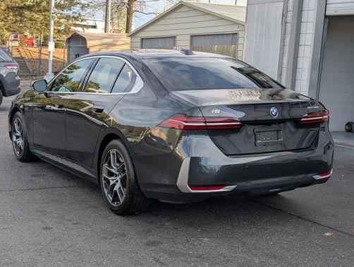 2024 BMW i5 eDrive40