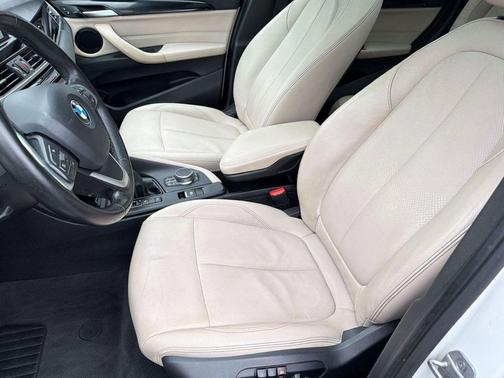 Alpine White 2018 BMW X1 xDrive28i