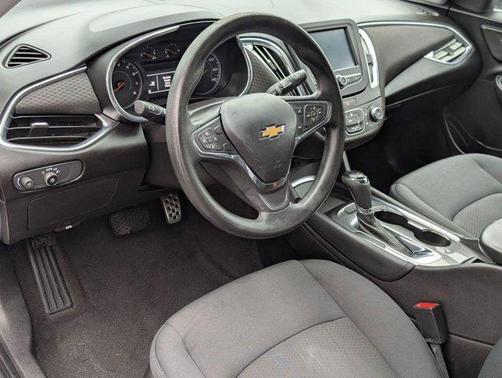 2017 Chevrolet Malibu 1LT