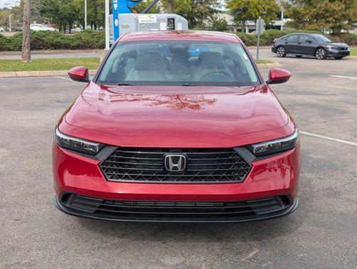 2025 Honda Accord LX 1.5T