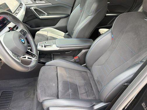 Black Sapphire Metallic 2025 BMW X1 M35i