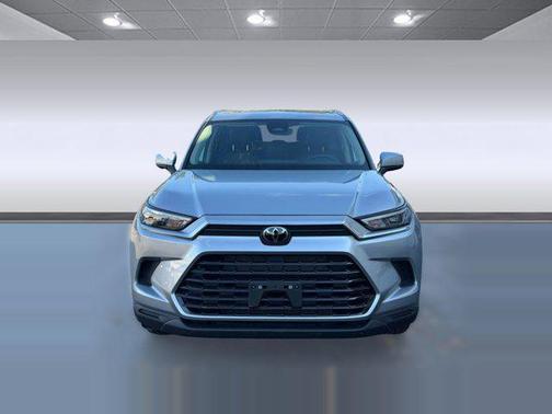 Celestial Silver Metallic 2025 Toyota Grand Highlander XLE