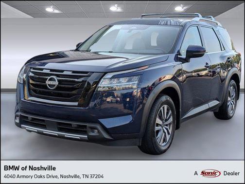 2022 Nissan Pathfinder SL 2WD
