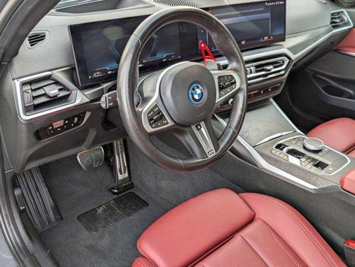 2024 BMW 330e xDrive