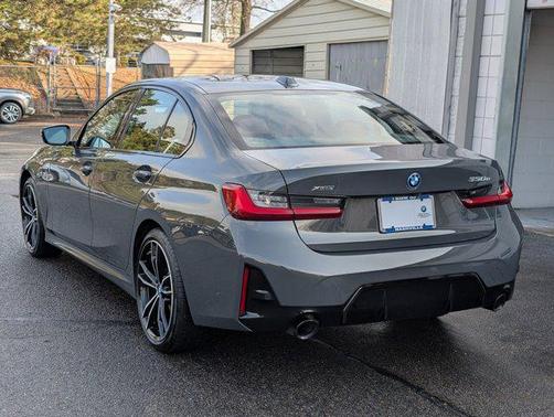 2024 BMW 330e xDrive