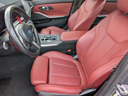 2024 BMW 330e xDrive