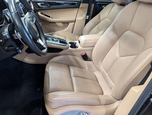 2020 Porsche Macan S