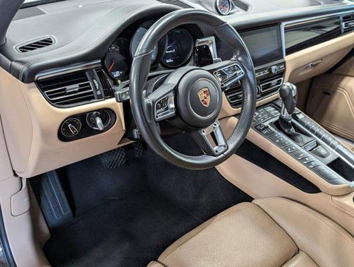 2020 Porsche Macan S