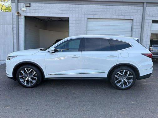 Platinum White Pearl 2023 Acura MDX Technology Package