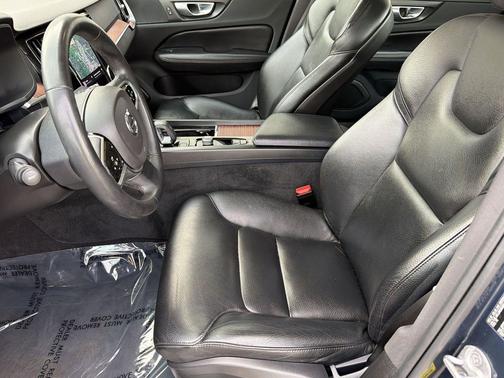Denim Blue Metallic 2024 Volvo S60 B5 Plus Dark Theme