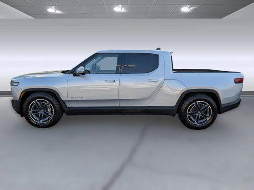 2025 Rivian R1T Adventure