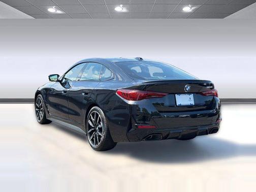 Black Sapphire Metallic 2025 BMW M440 i