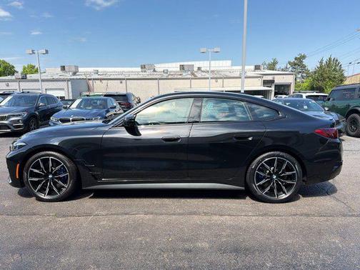Black Sapphire Metallic 2025 BMW M440 i
