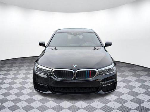 2017 BMW 540 540i