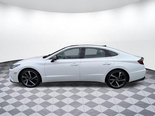 2023 Hyundai SONATA SEL Plus