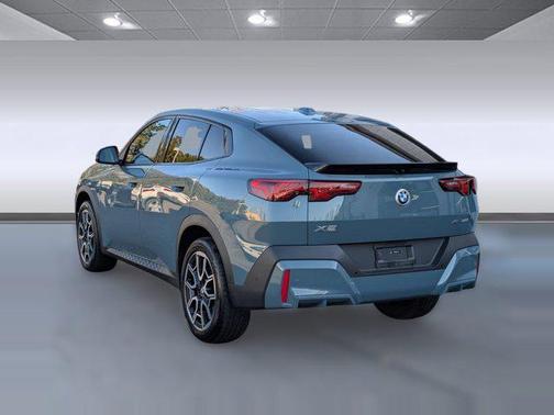 2025 BMW X2 xDrive28i