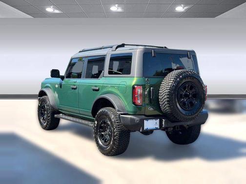 Eruption Green Metallic 2023 Ford Bronco Wildtrak