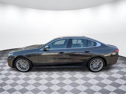 2024 BMW 530 i xDrive