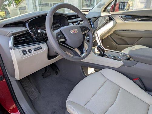 2025 Cadillac XT6 Premium Luxury FWD