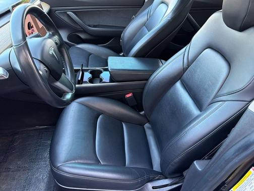 Solid Black 2019 Tesla Model 3 Standard Range Plus