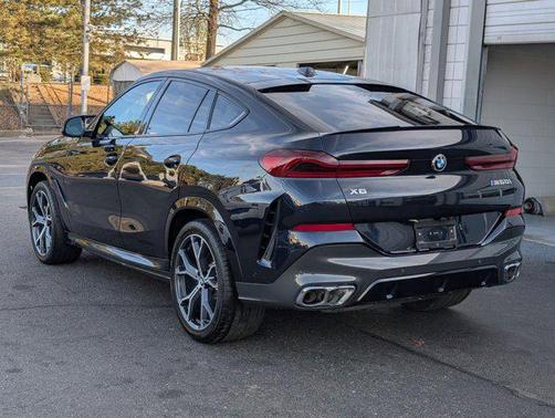 2024 BMW X6 M60i