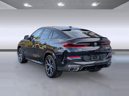 2024 BMW X6 M60i