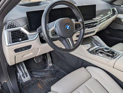 2024 BMW X6 M60i