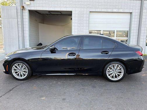 Jet Black 2023 BMW 330 330i