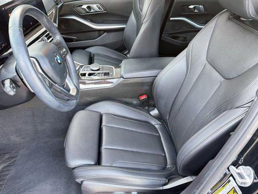 Jet Black 2023 BMW 330 330i